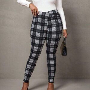 SHEIN CURVE PLUS PLAID LEGGINGS PANTS 4 XL(20)  LIKE NEW